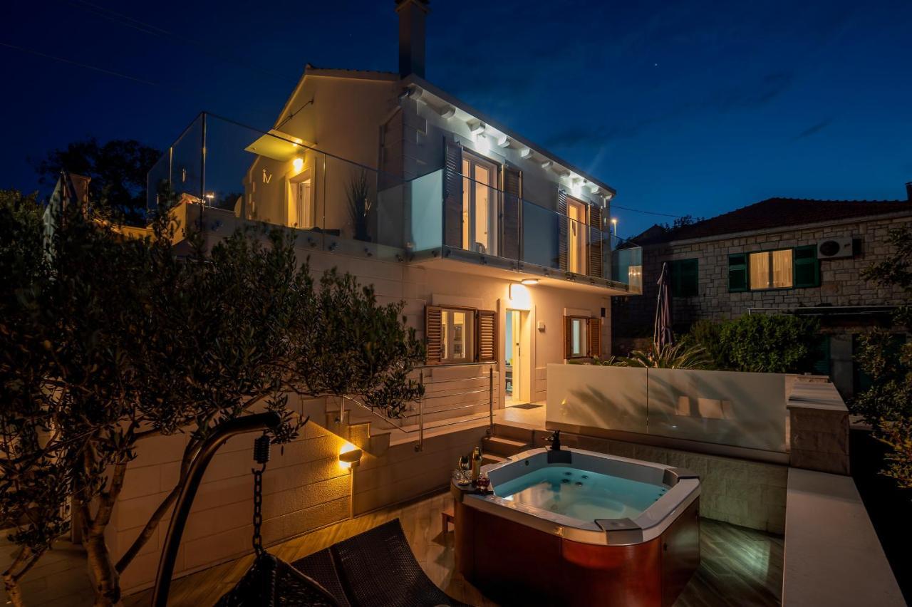 Uniquely Designed Villa Ivana With Outdoor Jacuzzi Nearby The Pebble Banje Beach At The Island Of Solta Rogač Eksteriør bilde
